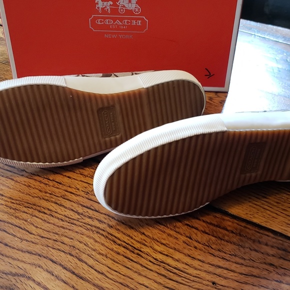 BNIB Coach Korrin Size 7 - Picture 3 of 5